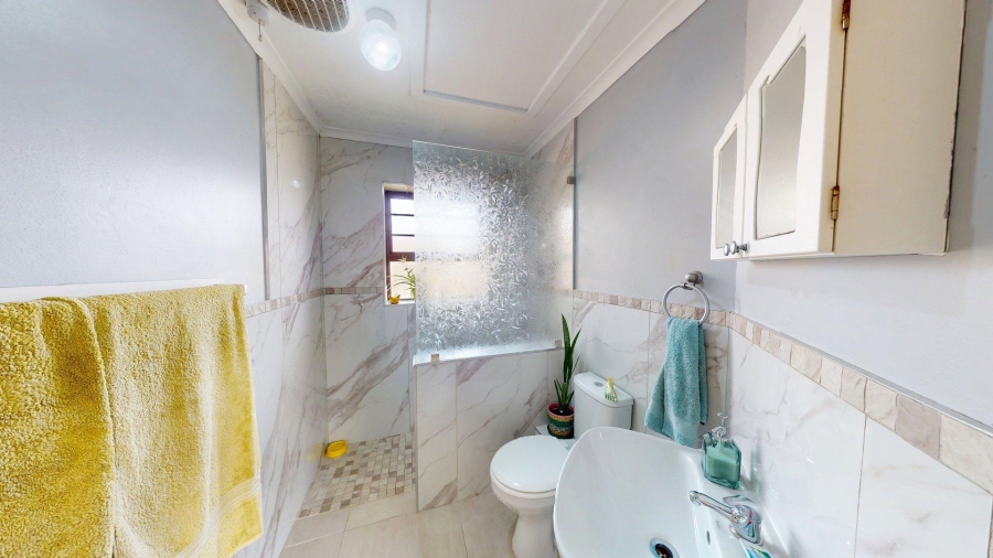 2 Bedroom Property for Sale in Sherwood Eastern Cape